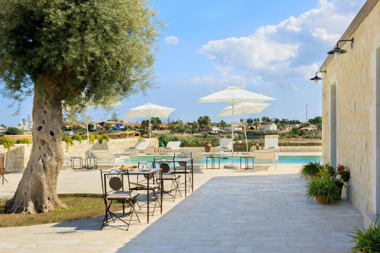 Terranura Bed & Breakfast Reitani Exterior photo