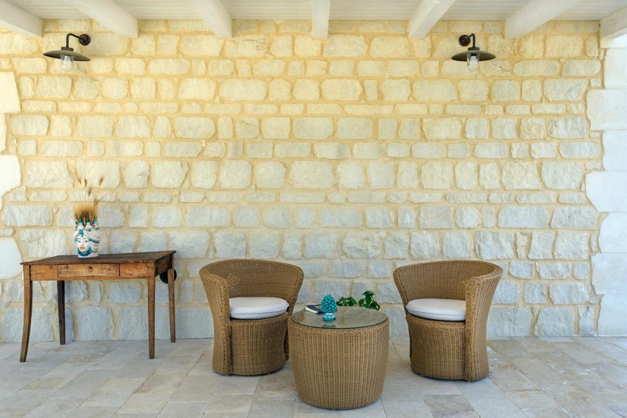 Terranura Bed & Breakfast Reitani Exterior photo