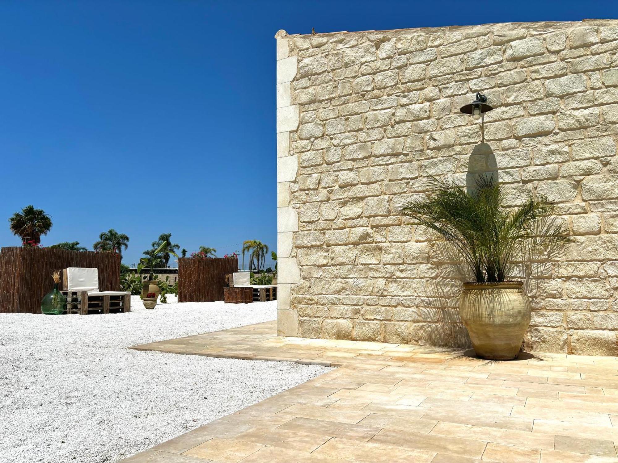 Terranura Bed & Breakfast Reitani Exterior photo
